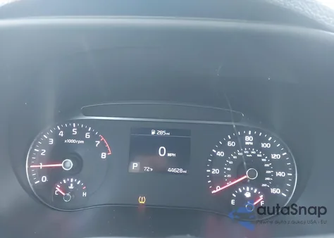 2020 Kia Soul Lx z USA, uszkodzony, nr VIN KNDJ23AU6L7716527